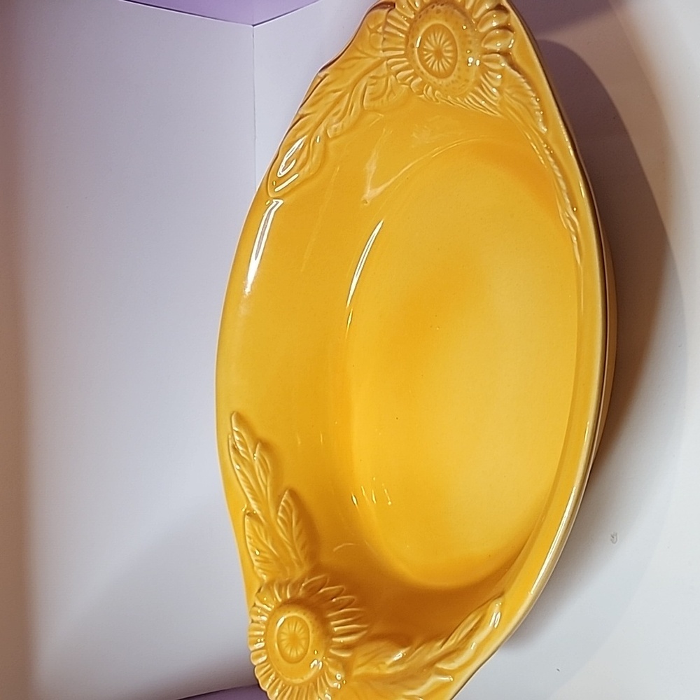 Yellow Gold Appollia French Baking dish with Sunflowers